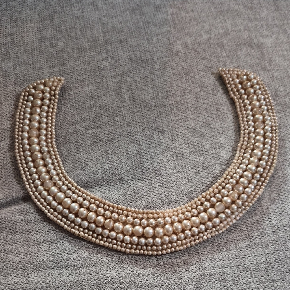 Vintage Faux Pearl Collar